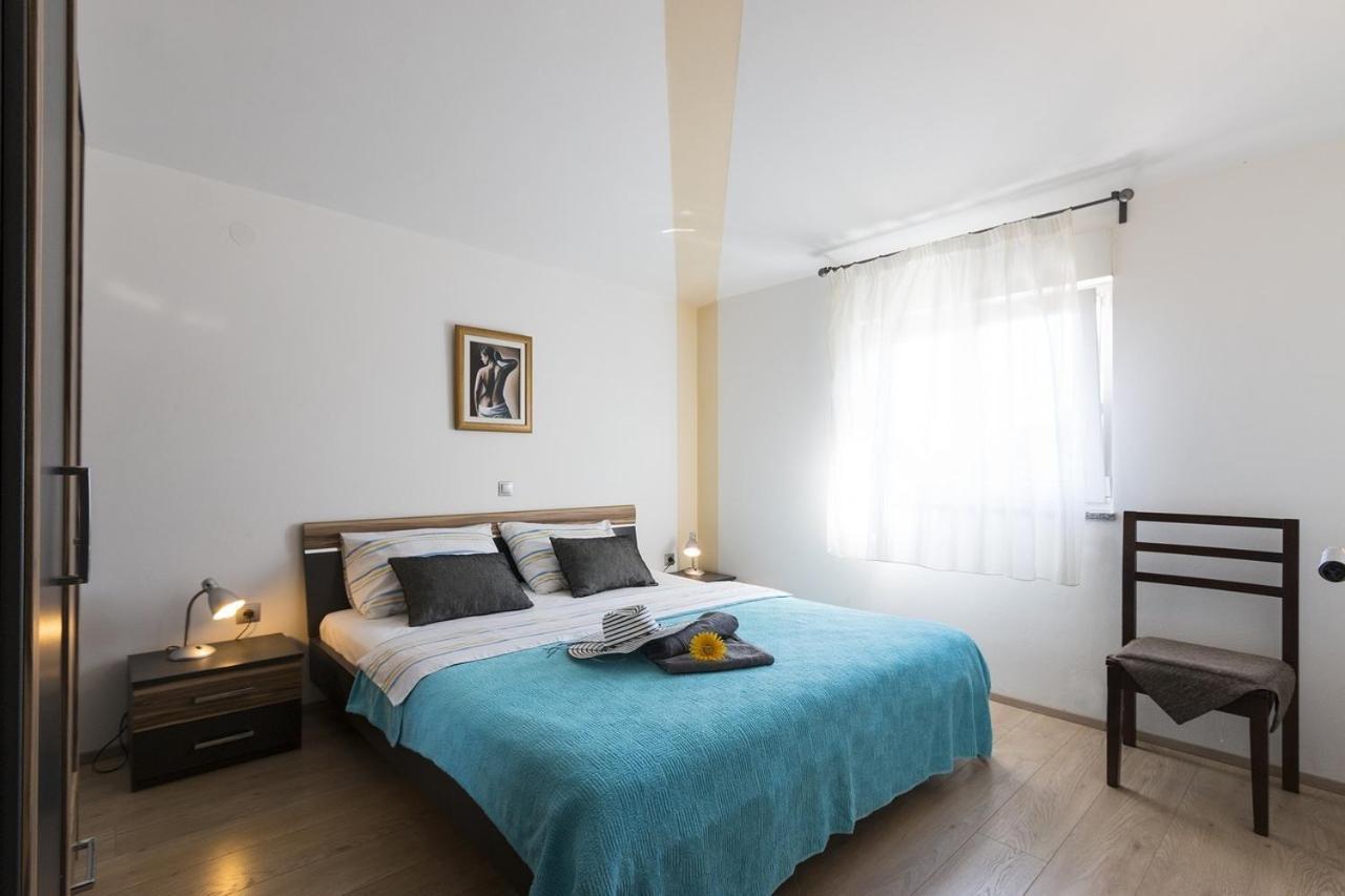Apartment Carmen Пула Екстериор снимка